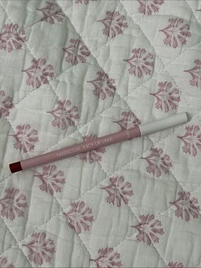 tarte Maracuja Juicy Lip Liner - deep berry red